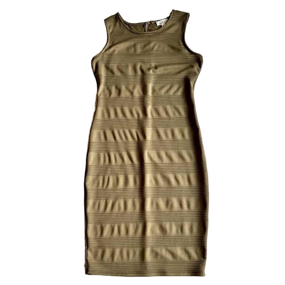 🇺🇸 Olivia Matthews olive green bandage dress